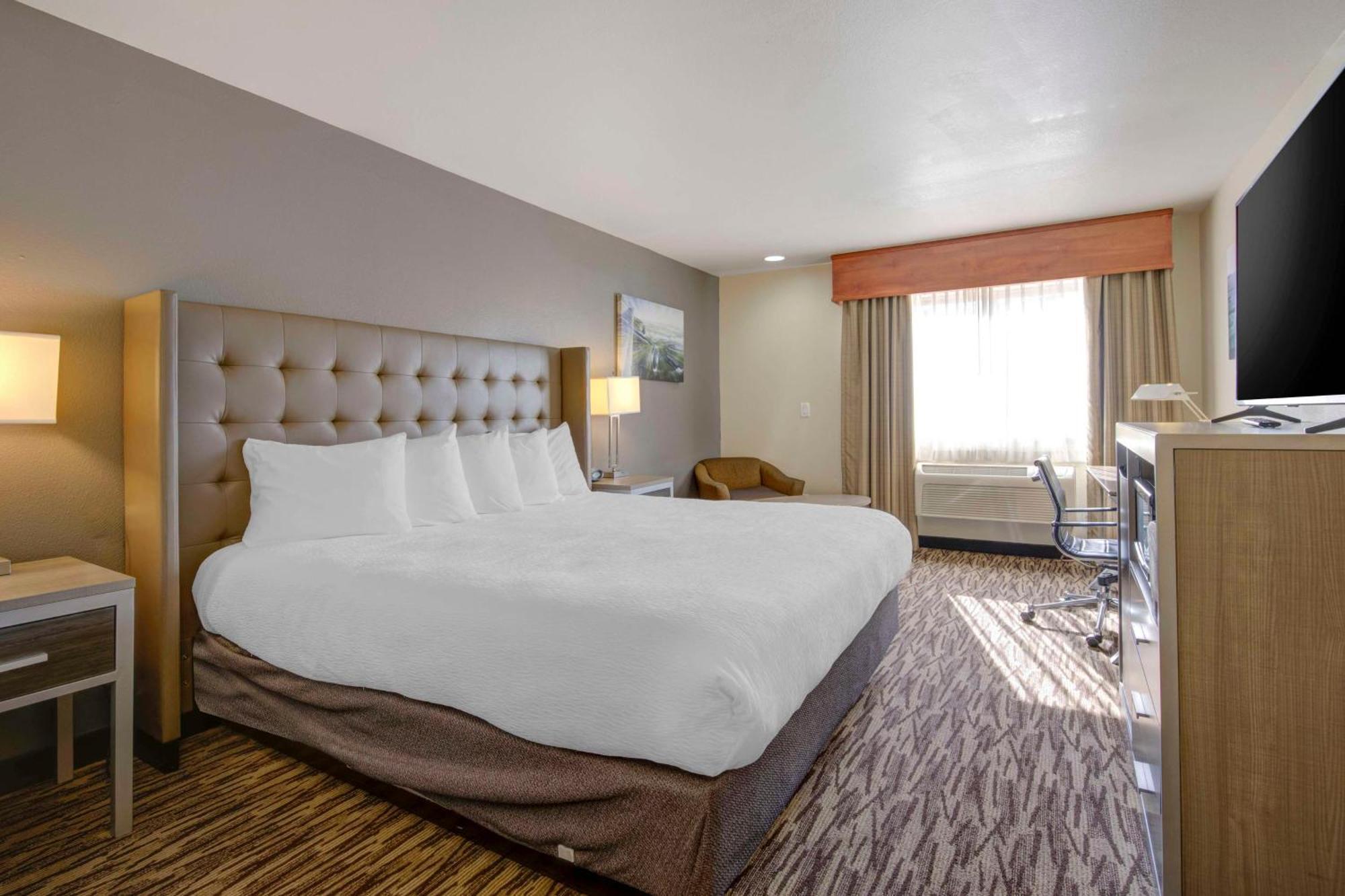 Best Western Plus Peppertree Airport Inn Airway Heights Εξωτερικό φωτογραφία